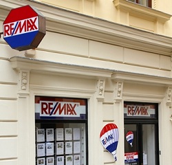 Algarve real estate Agent Remax