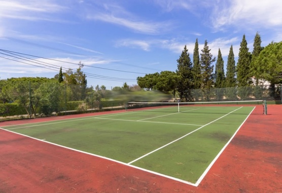 Villa for sale Vale de Milho Carvoeiro Algarve - Meravista Ref 122234 - tennis court