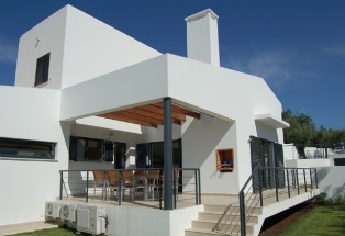 Contemporary Property Vale Judeu Algarve
