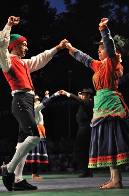 Portuguese traditional national dancing