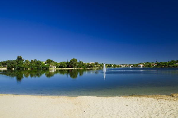 Quinta do Lago lake and villas