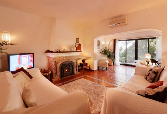 Villa for sale Vale de Milho Carvoeiro Algarve - Meravista Ref 122234 - living room