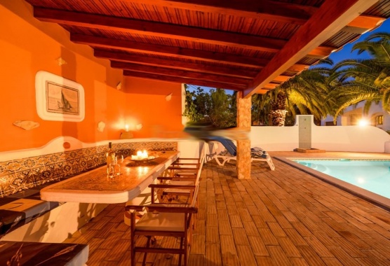 Villa for sale Vale de Milho Carvoeiro Algarve - Meravista Ref 122234 - pool terrace
