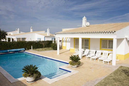 Algarve house with pool