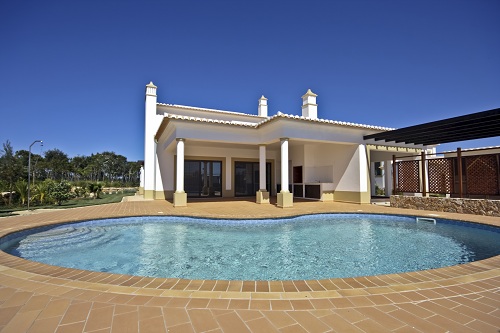Algarve villa with swimming pool