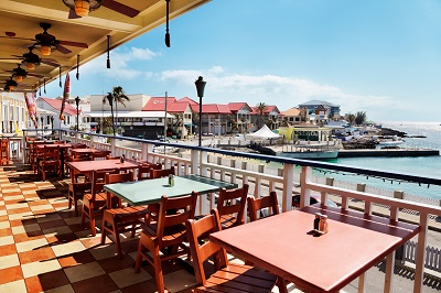 Algarve restaurant on the beach