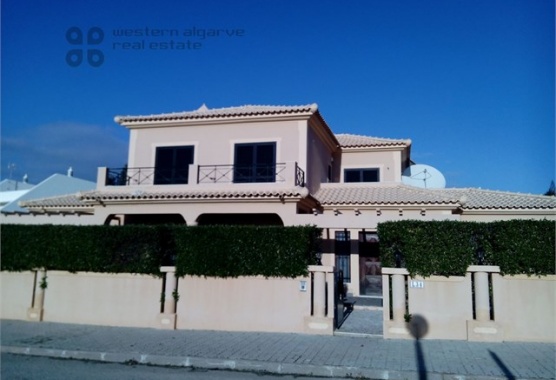 Villa in Praia da Luz