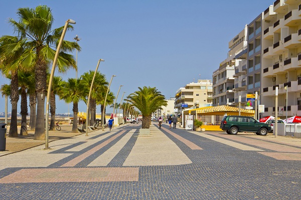 Quateira Promenade and sea front